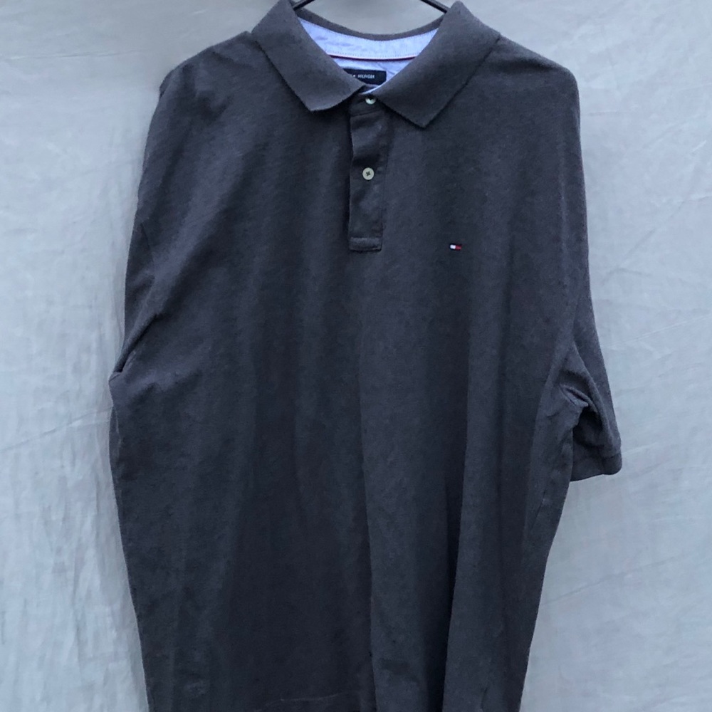Short sleeve polo neck shirt